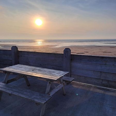 Greenways Valley Holiday Park Грейт Торингтън Екстериор снимка