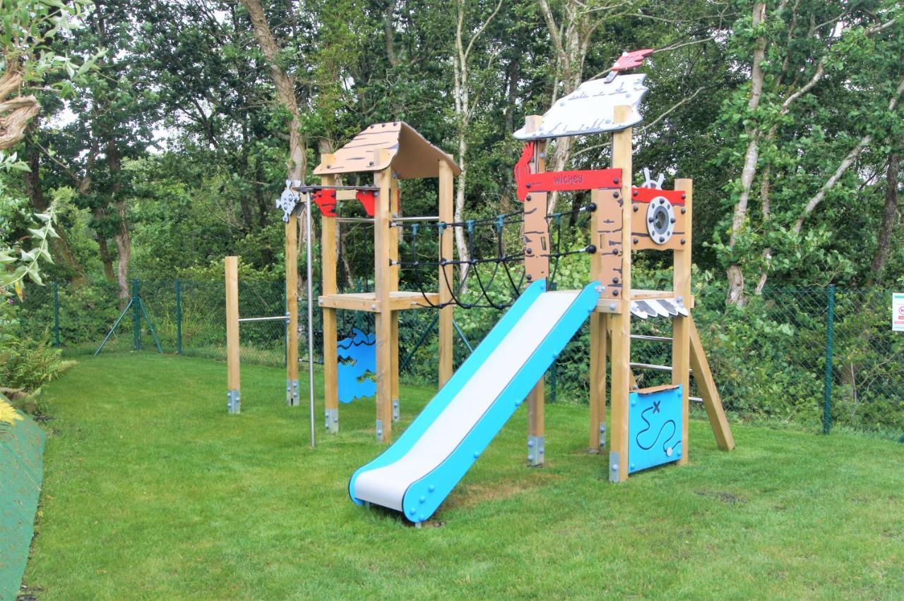 Greenways Valley Holiday Park Грейт Торингтън Екстериор снимка